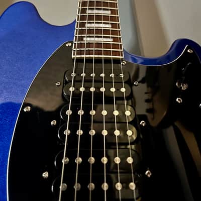 Custom 3 Humbucker Mustang Flying V fender Gibson squier image 4