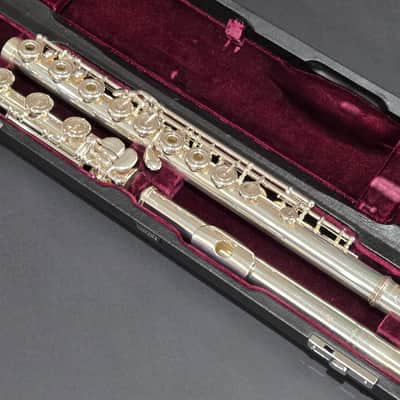Yamaha YFL-687H Professional Flute - Reconditioned image 1