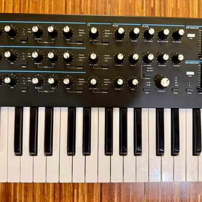 Novation Summit 61-Key 16-Voice Synthesizer 2019 - Present - Black image 4