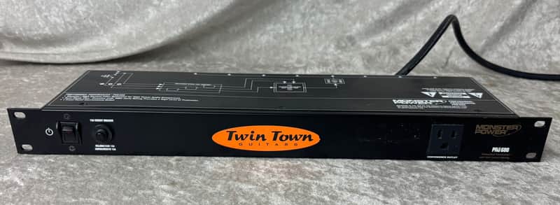 Monster Power Pro 600 Power Conditioner image 1