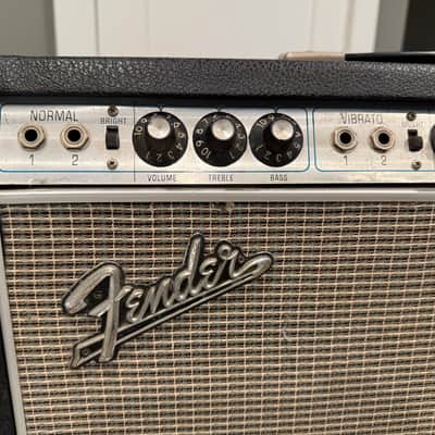 Fender Vibrolux Reverb Amp - 1968 - Drip Edge / Black Line image 3
