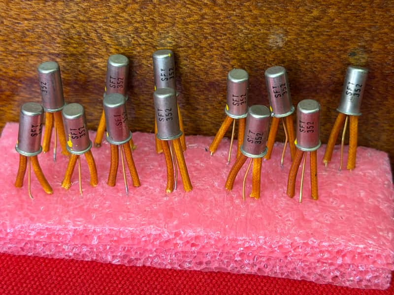 Qty 12 Tested SFT 352 Germanium Transistors (Farfisa, Vox, Etc) 60’s image 1