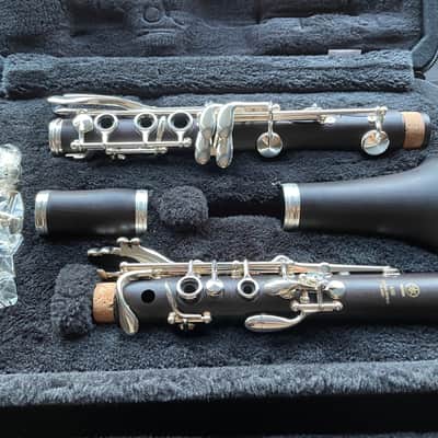 Yamaha YCL-450 Clarinet Outfit w/Silver Keys (USED) image 3