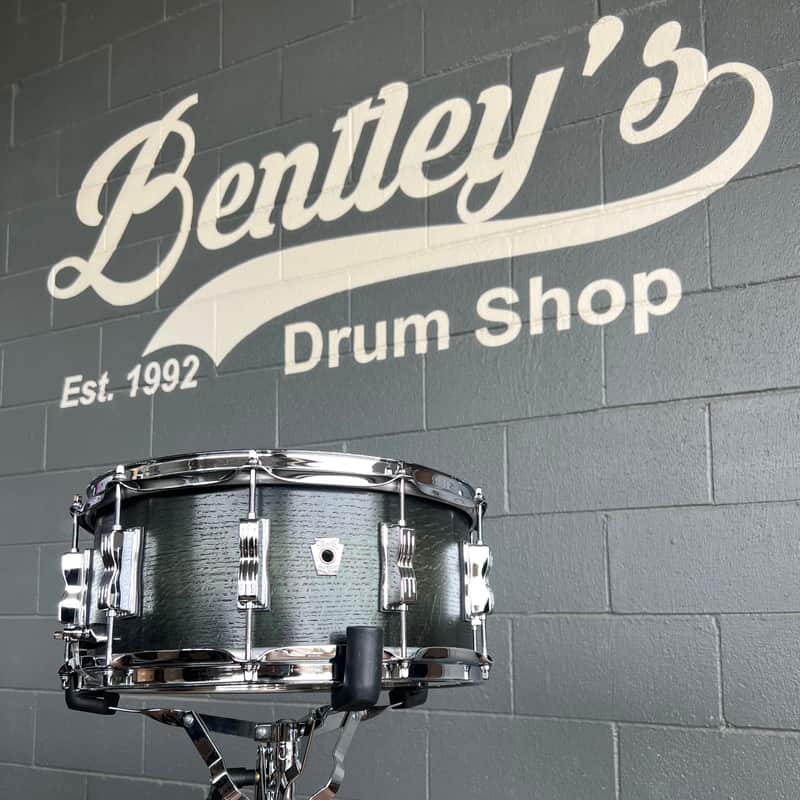 Ludwig Classic Oak 6.5x14" Snare Drum in Green Burst image 1