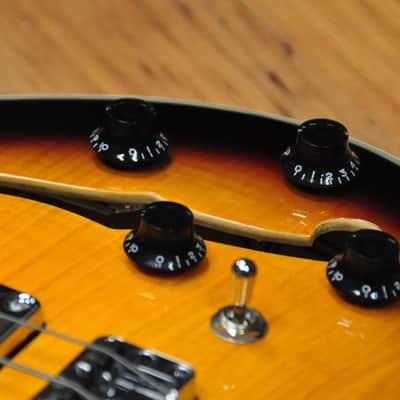 Warwick Rockbass Star Bass II  Sunburst image 8