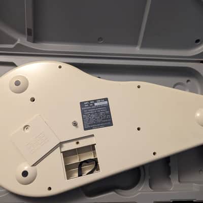 Suzuki OM-84 Omnichord 1984 - Ivory image 8