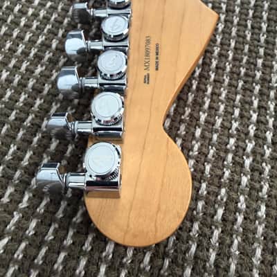 Fender Stratocaster 2018 - Sage green image 10