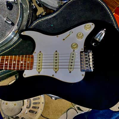 2000 Squier Affinity Series Stratocaster image 2