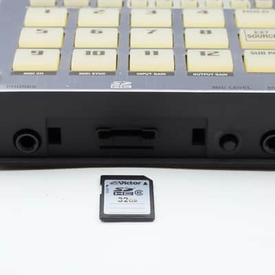 Immagine Roland SP-404SX Linear Wave Sampler With 32GB SD Card AZ90399 - 12