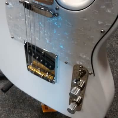 Gregory B-Bender-1 T-Type Electric Guitar White image 5