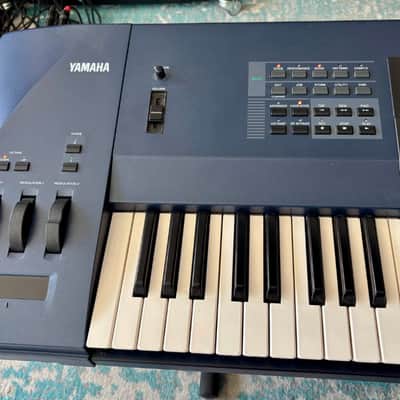 Yamaha EX5 - Blue image 2