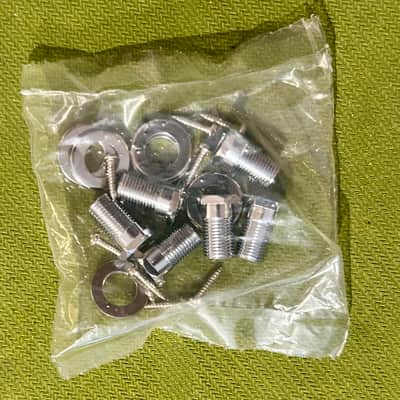 Grover in-Line Locking Mid-Sized Rotomatic Tuners - 18:1 - Chrome image 5