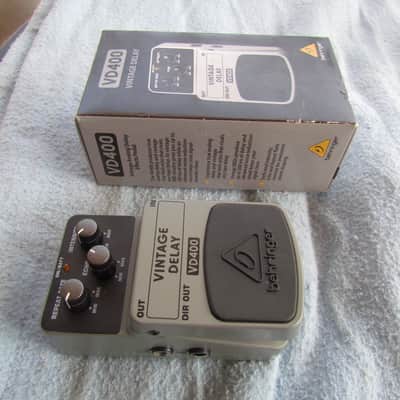 Behringer VD400 Vintage Delay Pedal FOR REPAIR Clean W/Box NON WORKING Behringer Vintage Delay Pedal BROKEN image 1