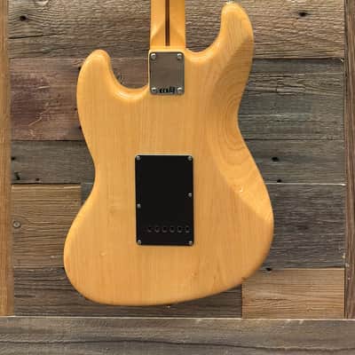 Fender Alternate Reality Series Sixty-Six HSS with Maple Fretboard 2019 - Natural image 4