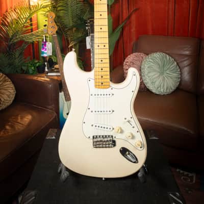 Fender Stratocaster 1993-1994 - White image 2