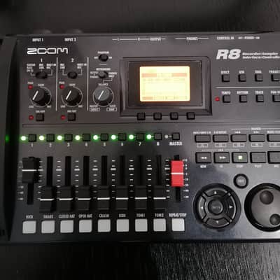 ZOOM R8 Multitrack Recorder, Sampler & Audio Interface with Drum Machine @ M-Audio Focusrite R24 Korg Rode Shure image 3