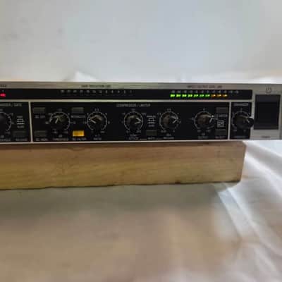 Behringer Autocom Pro MDX 1400 Audio Interactive Dynamics Processor USED. image 3