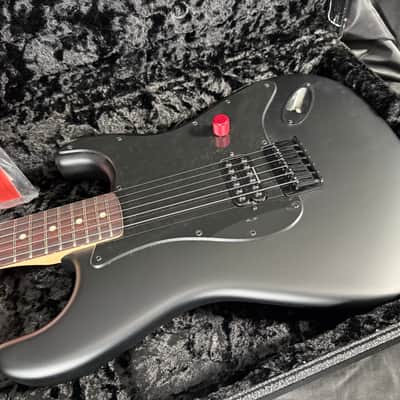 2024 Fender TTS* Limited Edition Tom Delonge Stratocaster - Blackout image 3