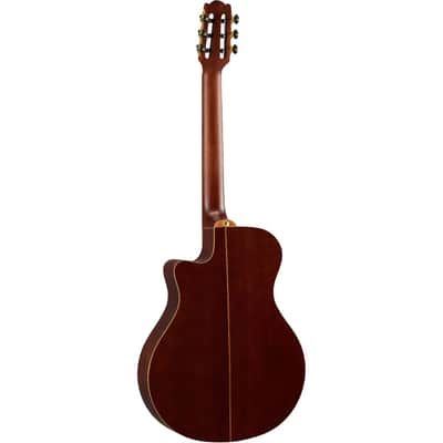 Yamaha Ncx - Acoustic-Electric Classical Guitar; Solid Sitka Spruce Top; Solid Walnut Back And Sides; Mahogany Neck; Ebony Fingerboard; Atmosfeel (Undersaddle Pickup + Contact Sensor + Mic); Carry Bag;  Natural image 4