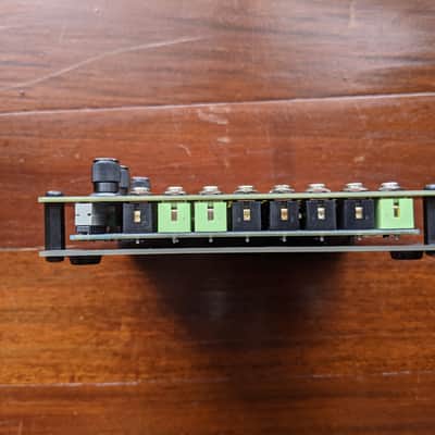 Plinky 8-voice Polyphonic Touch Synthesizer 2021 Black image 6