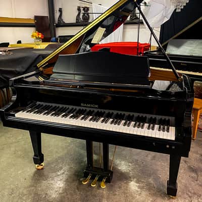 Samick SG -150C sweet 4'11'' baby grand piano image 3