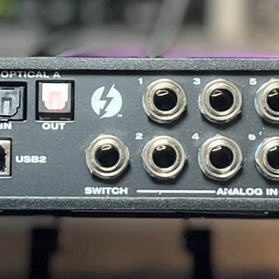 MOTU 828x Thunderbolt / USB 2.0 Audio Interface 2014 - Present - Black image 2