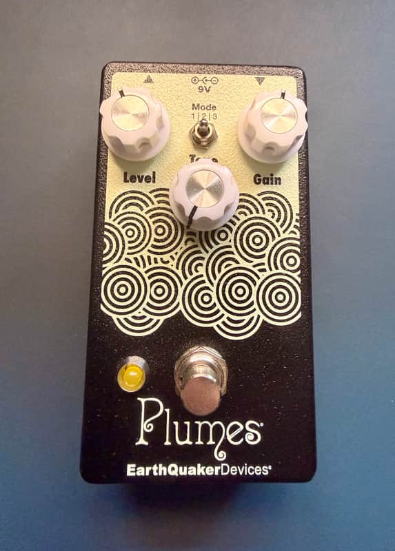 EarthQuaker Devices Plumes Small Signal Shredder Black and Bone Variant image 1
