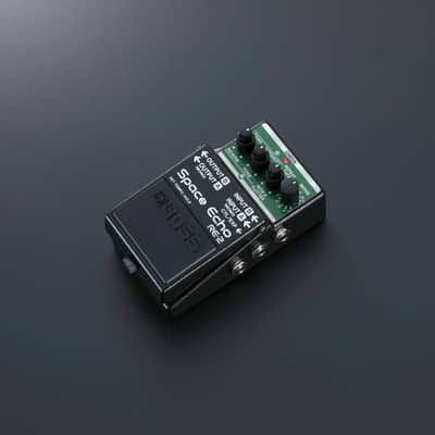 Boss RE-2 Space Echo Delay and Reverb Effects w/ Instrument Cables image 6