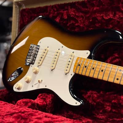 Fender Eric Johnson Signature '54 "Virginia" Stratocaster 2020 - Present - 2-Color Sunburst image 2