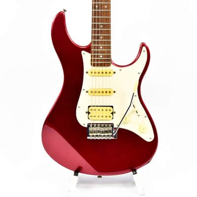 Yamaha Pacifica Cherry Red Occassion image 5