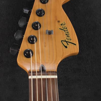 Fender Tom DeLonge Starcaster Satin Shell Pink Rosewood Fingerboard image 5