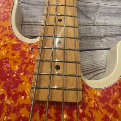 Fender Mike Dirnt Road Worn Artist Series Signature Precision Bass with Maple Fretboard 2015 - Present - White Blonde image 4