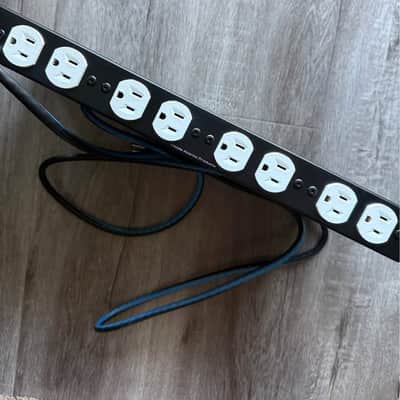 Middle Atlantic PD-915R 1U rackmount Industrial Power Conditioner 9-Outlet Surge Protector. For more demanding applications. image 2