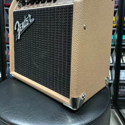 Fender Acoustasonic 15 2-Channel 15-Watt 1x6" Acoustic Guitar Amp 2013 - Present - Brown image 3