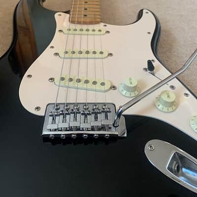 Squier  Stratocaster Korea   1993 in Black image 17