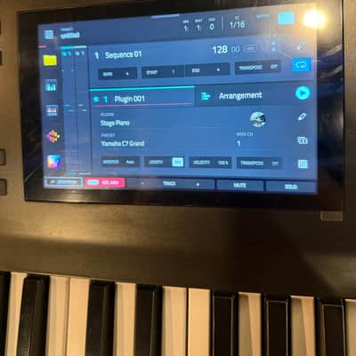 Akai Professional MPC Key 61 key Sampling Production Workshop With Cable image 5