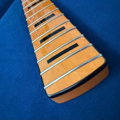 Squier Classic Vibe 70’s Precision Bass Neck image 7
