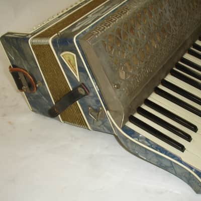 Vintage Casavi Verona Italia Piano Accordion image 3