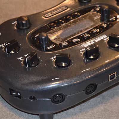 Line 6 Bass POD xt Multi-Effect and Amp Modeler 2000s - Black image 6