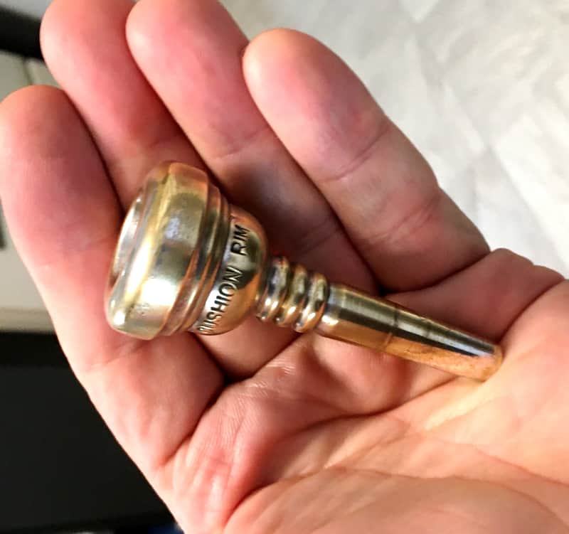 GOLD PLATED VINTAGE RUDY MUCK CUSHION 13C RIM CORNET MOUTHPIECE MID 1950'S VERY GOOD SHAPE ORIG FIN 90% APROX. image 1
