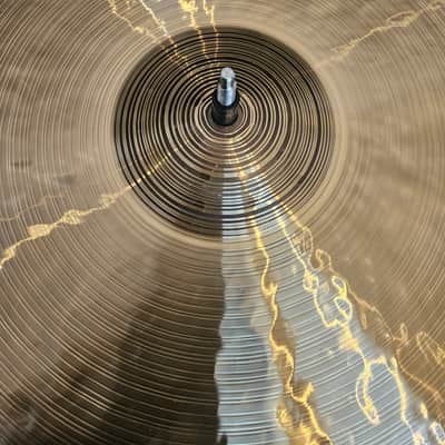 Paiste Signature Traditionals Thin Crash - 17" image 4