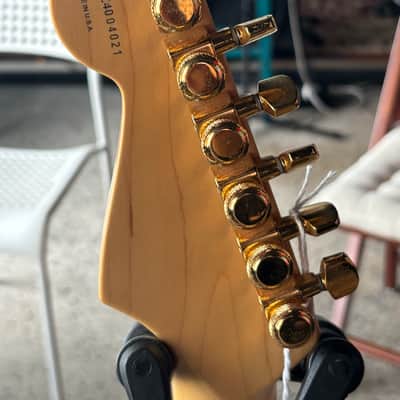 Fender 50th Anniversary American Deluxe Stratocaster 2004 - Sunburst image 3