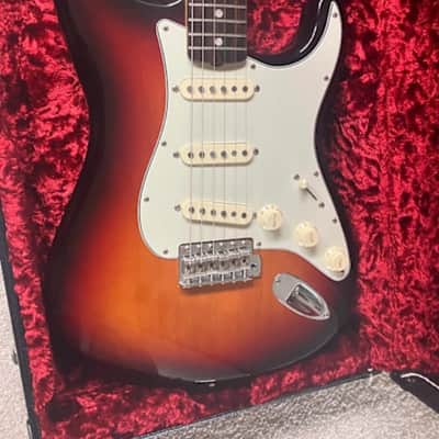 Fender American Original '60s Stratocaster with Rosewood Fretboard 2018 - 2022 - 3-Color Sunburst image 4