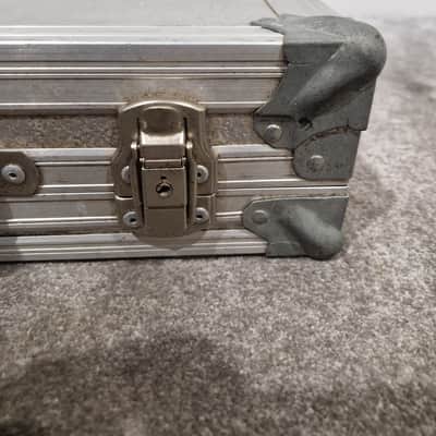 Unbranded Metal Flight Case - 50CMX40CM Equipment Case - Rugged Protection - Very Good image 8