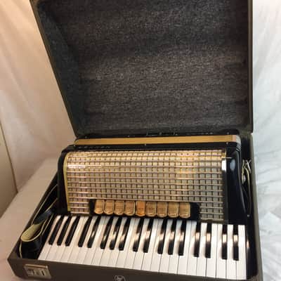 Vintage 1960's Hohner Verdi III M Accordion 120 Bass 9 Treble 3 Bass Reeds image 18