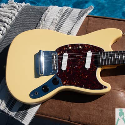 199's Fender MG-69 Mustang Reissue - w Vintage 60's Tone Cap & CTS Pots! - Crafted in Japan - Pro Set Up w Perfect Frets/Action/Intonation! - Tons of Mojo image 10