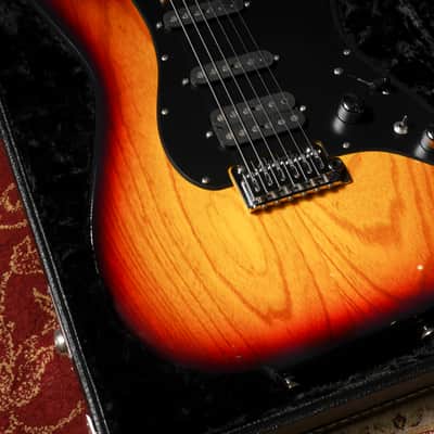 Tom Anderson Classic - Sunburst image 11