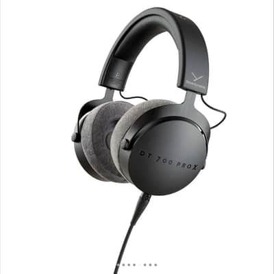 Beyerdynamic DT 700 PRO X Closed Back Headphones - black. Brand New image 4