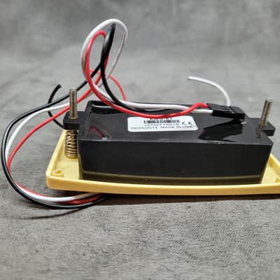 EMG 81 & 85 Active Humbucker Pickups - Black image 8