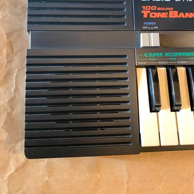 Casio SA-10 Black 32key Keyboard mini Synth with users manual